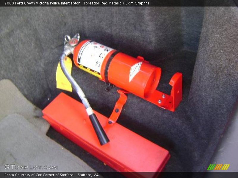 Toreador Red Metallic / Light Graphite 2000 Ford Crown Victoria Police Interceptor