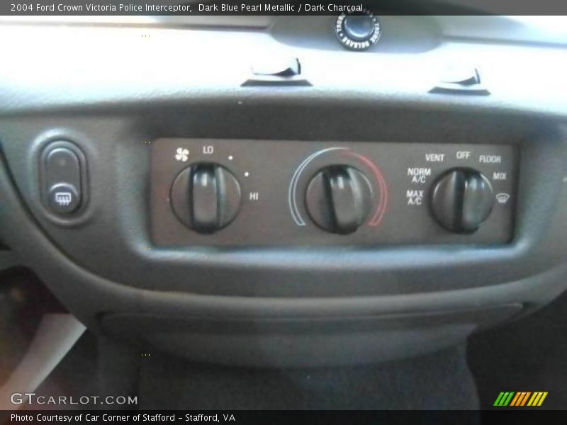 Dark Blue Pearl Metallic / Dark Charcoal 2004 Ford Crown Victoria Police Interceptor