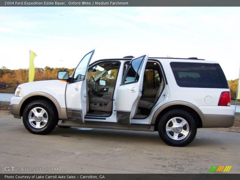 Oxford White / Medium Parchment 2004 Ford Expedition Eddie Bauer