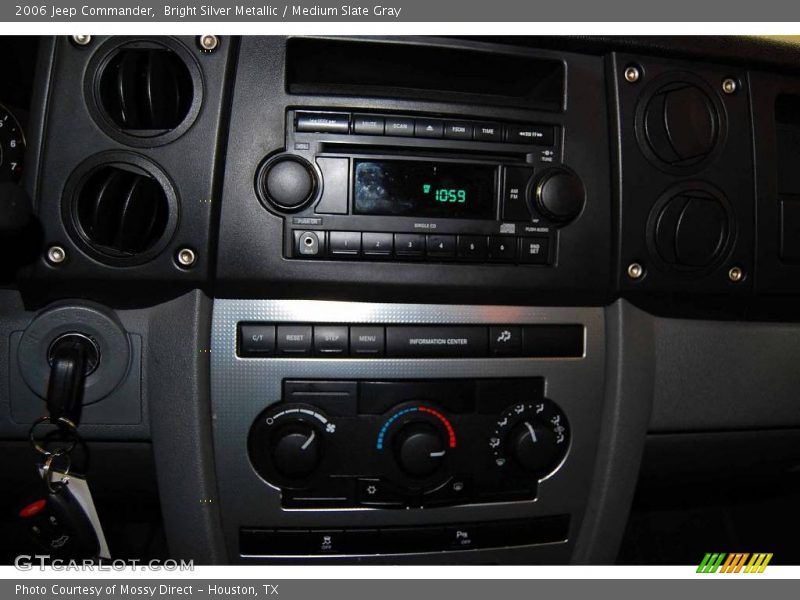 Bright Silver Metallic / Medium Slate Gray 2006 Jeep Commander