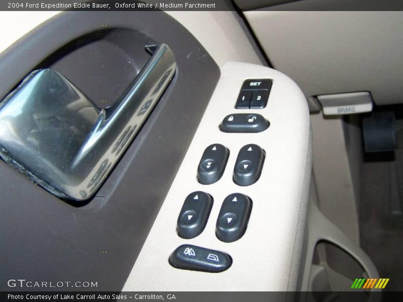 Oxford White / Medium Parchment 2004 Ford Expedition Eddie Bauer