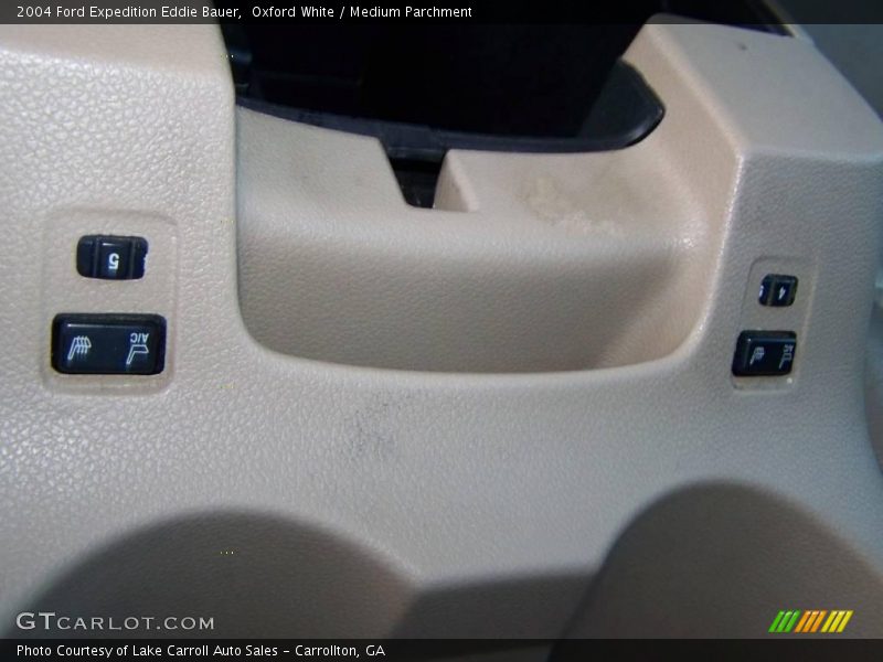 Oxford White / Medium Parchment 2004 Ford Expedition Eddie Bauer