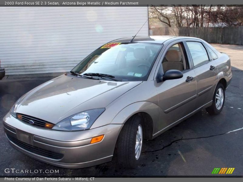 Arizona Beige Metallic / Medium Parchment 2003 Ford Focus SE 2.3 Sedan