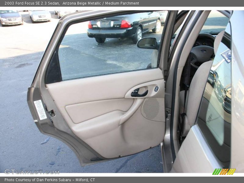 Arizona Beige Metallic / Medium Parchment 2003 Ford Focus SE 2.3 Sedan