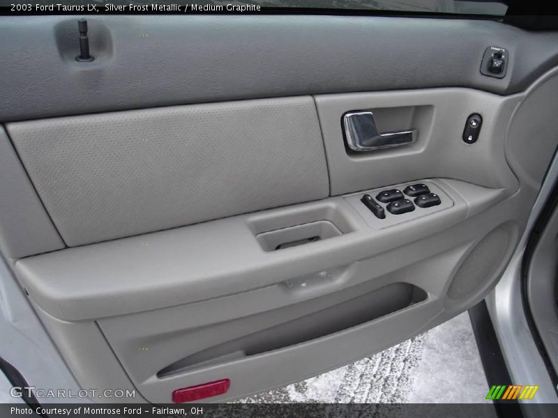 Silver Frost Metallic / Medium Graphite 2003 Ford Taurus LX