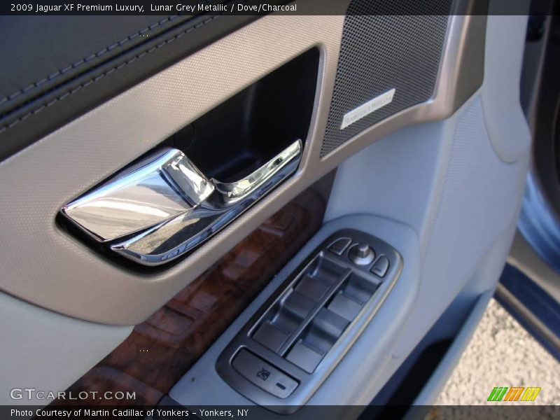 Lunar Grey Metallic / Dove/Charcoal 2009 Jaguar XF Premium Luxury