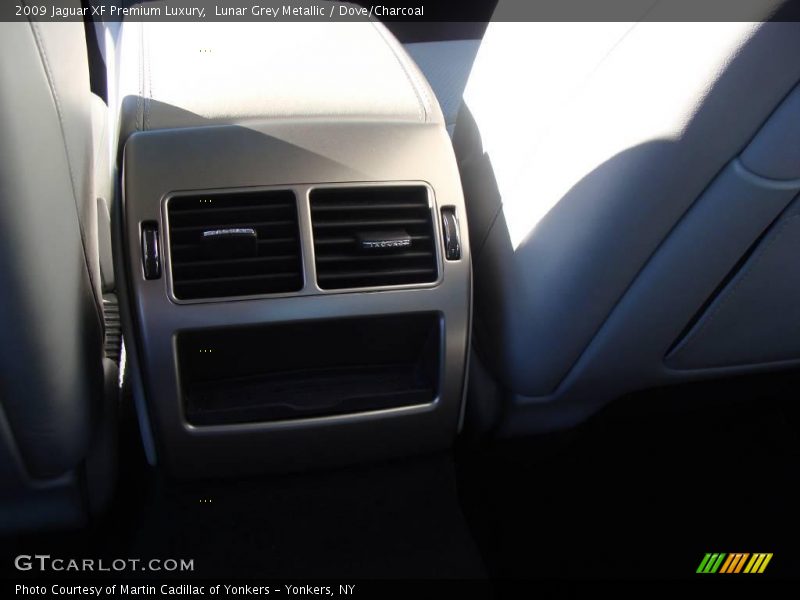 Lunar Grey Metallic / Dove/Charcoal 2009 Jaguar XF Premium Luxury