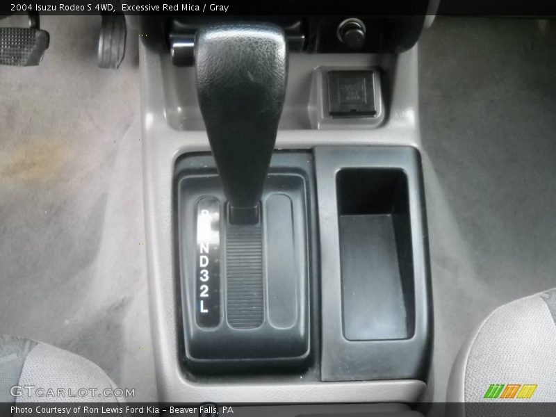 Excessive Red Mica / Gray 2004 Isuzu Rodeo S 4WD