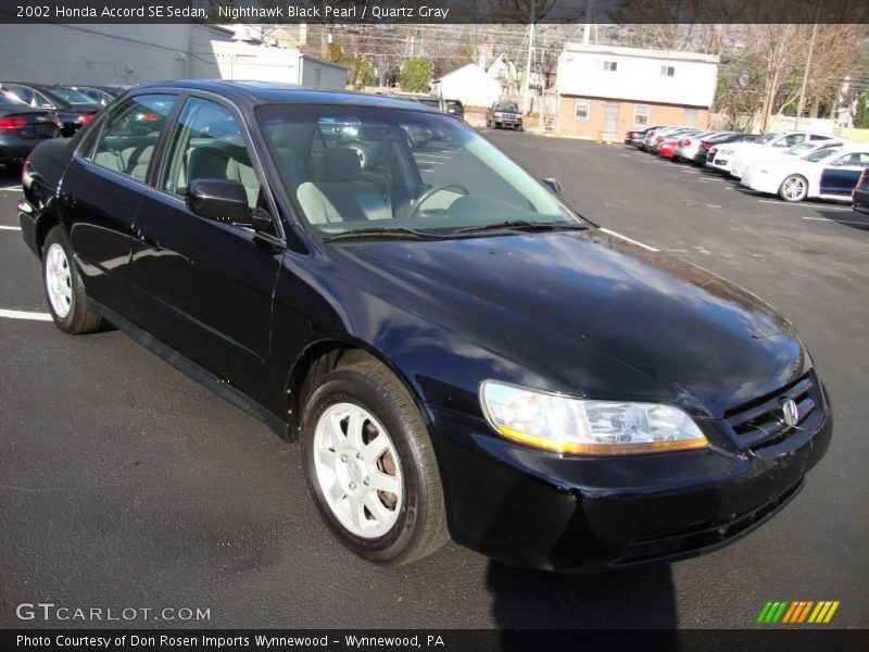 Nighthawk Black Pearl / Quartz Gray 2002 Honda Accord SE Sedan