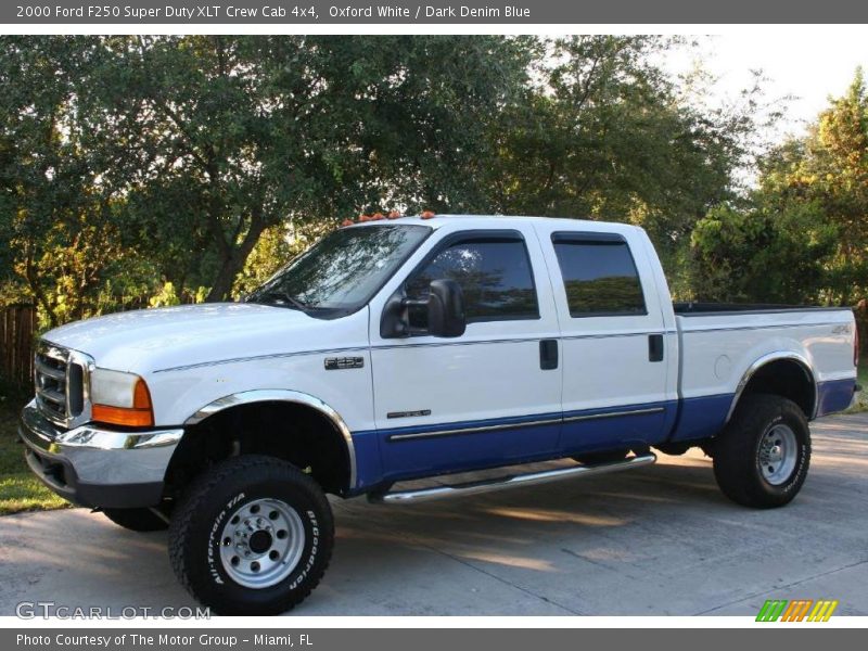 Oxford White / Dark Denim Blue 2000 Ford F250 Super Duty XLT Crew Cab 4x4