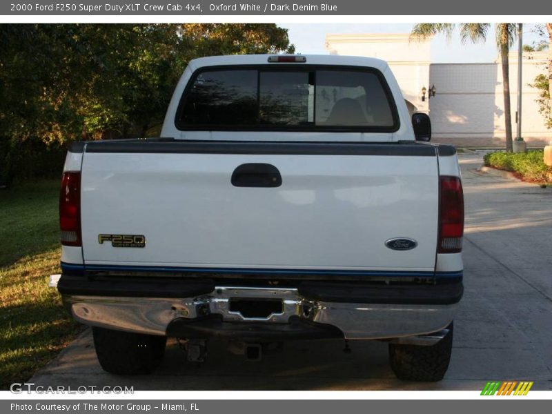 Oxford White / Dark Denim Blue 2000 Ford F250 Super Duty XLT Crew Cab 4x4