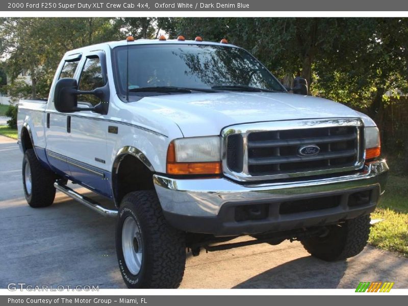 Oxford White / Dark Denim Blue 2000 Ford F250 Super Duty XLT Crew Cab 4x4