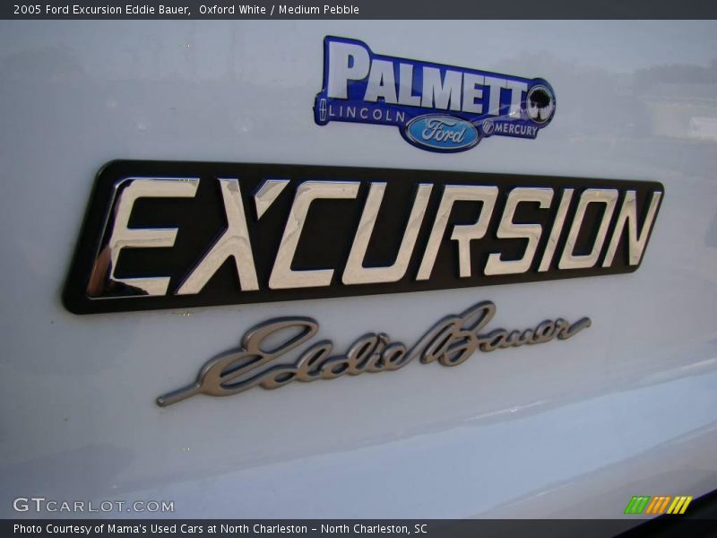 Oxford White / Medium Pebble 2005 Ford Excursion Eddie Bauer