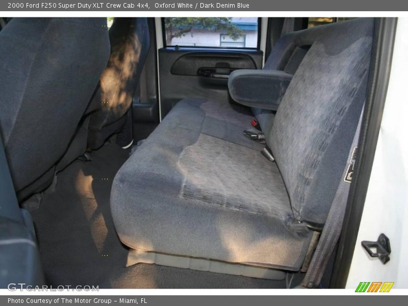Oxford White / Dark Denim Blue 2000 Ford F250 Super Duty XLT Crew Cab 4x4
