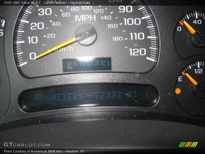 Carbon Metallic / Neutral/Shale 2005 GMC Yukon XL SLT