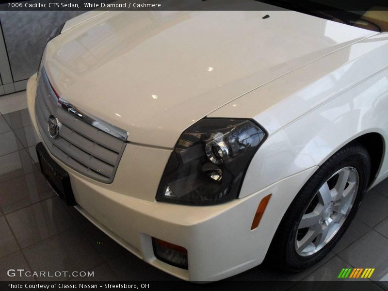 White Diamond / Cashmere 2006 Cadillac CTS Sedan