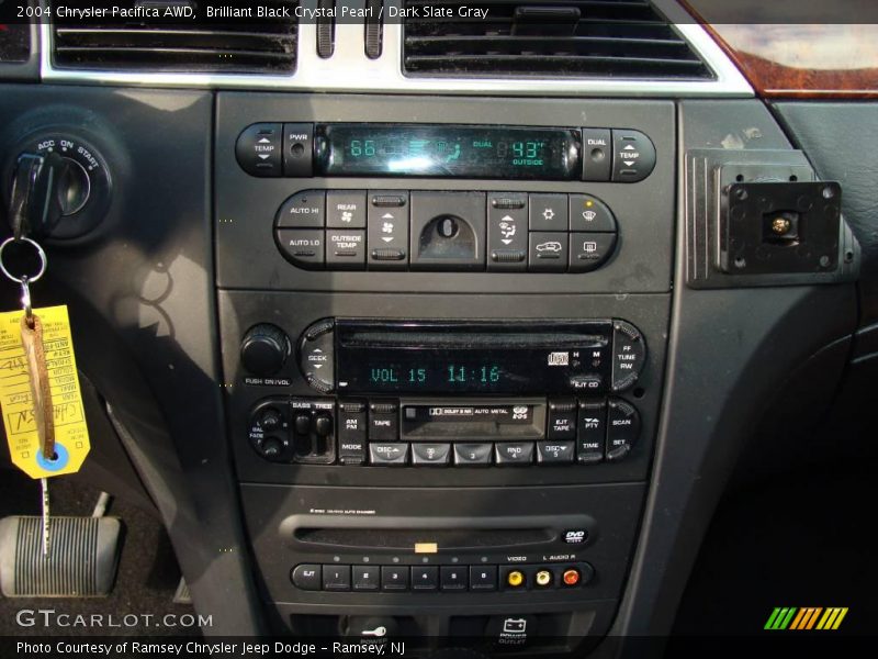 Brilliant Black Crystal Pearl / Dark Slate Gray 2004 Chrysler Pacifica AWD