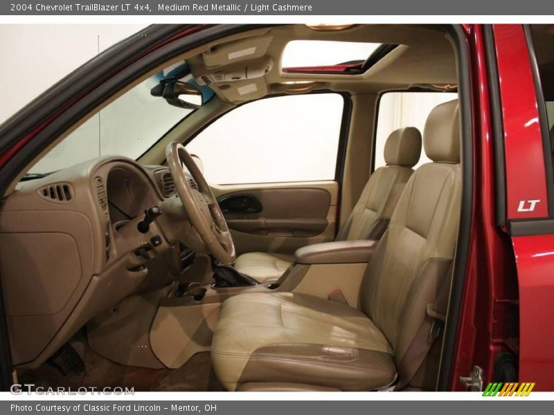 Medium Red Metallic / Light Cashmere 2004 Chevrolet TrailBlazer LT 4x4