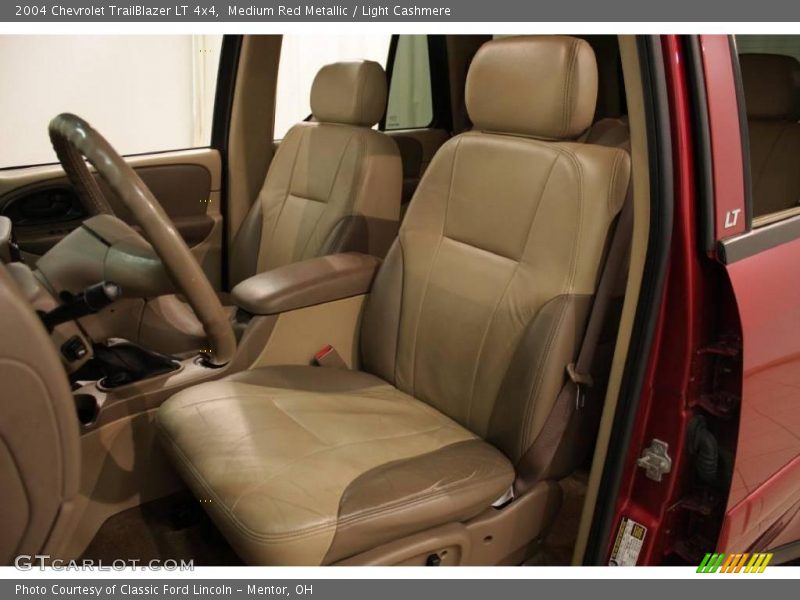 Medium Red Metallic / Light Cashmere 2004 Chevrolet TrailBlazer LT 4x4
