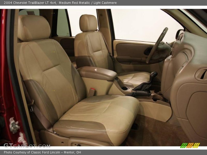 Medium Red Metallic / Light Cashmere 2004 Chevrolet TrailBlazer LT 4x4