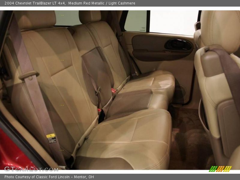 Medium Red Metallic / Light Cashmere 2004 Chevrolet TrailBlazer LT 4x4