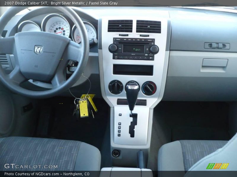 Bright Silver Metallic / Pastel Slate Gray 2007 Dodge Caliber SXT