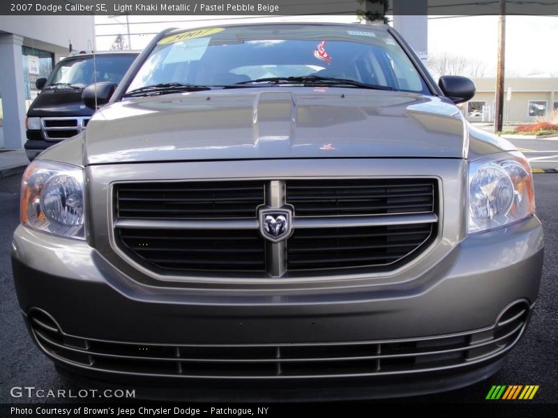 Light Khaki Metallic / Pastel Pebble Beige 2007 Dodge Caliber SE