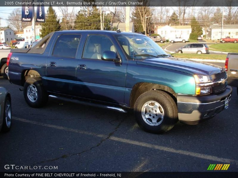 Bermuda Blue Metallic / Gray/Dark Charcoal 2005 Chevrolet Avalanche LT 4x4