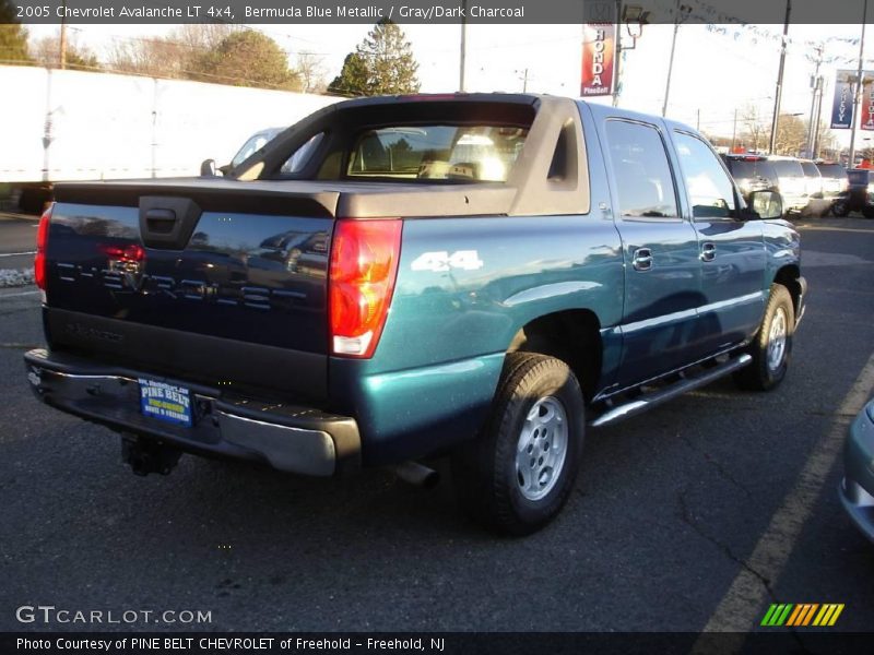 Bermuda Blue Metallic / Gray/Dark Charcoal 2005 Chevrolet Avalanche LT 4x4