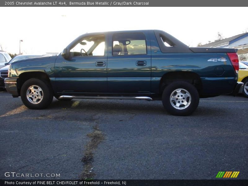 Bermuda Blue Metallic / Gray/Dark Charcoal 2005 Chevrolet Avalanche LT 4x4