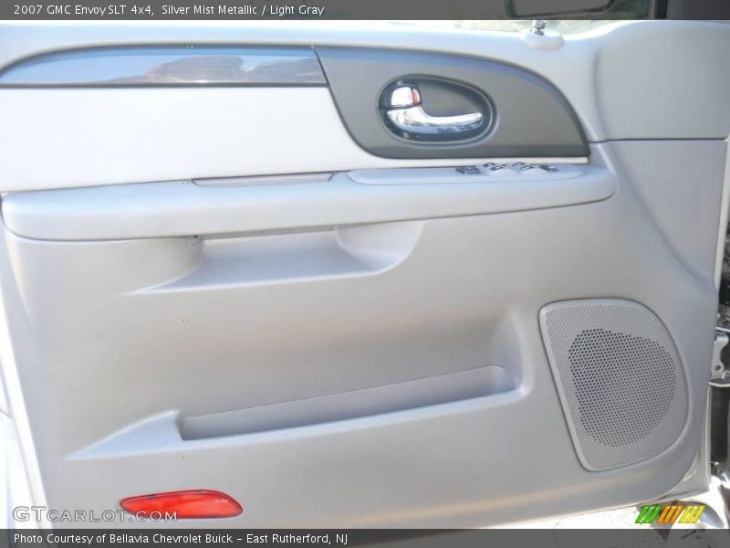 Silver Mist Metallic / Light Gray 2007 GMC Envoy SLT 4x4