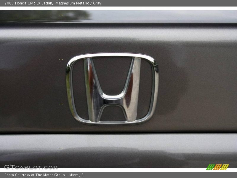 Magnesium Metallic / Gray 2005 Honda Civic LX Sedan