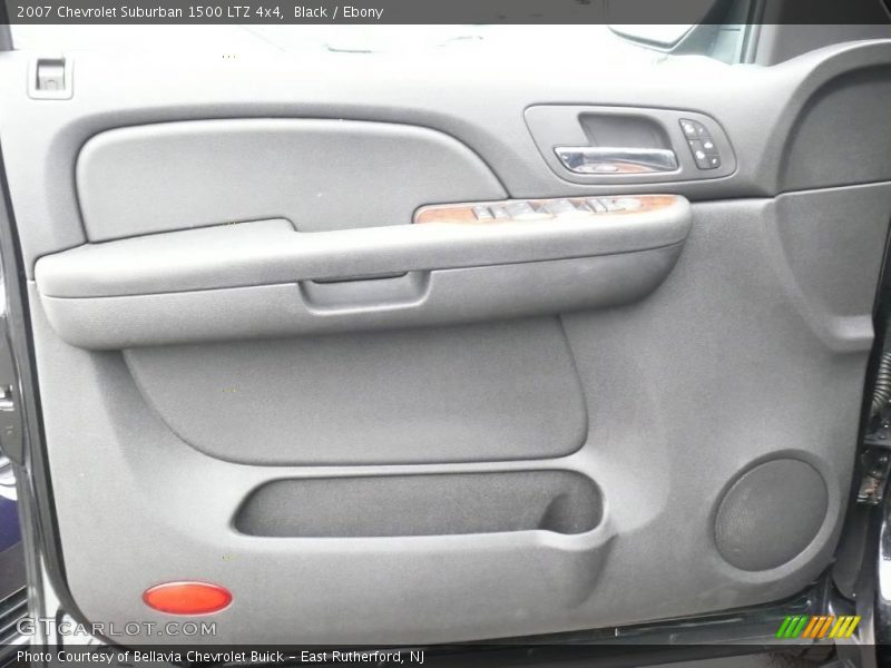 Black / Ebony 2007 Chevrolet Suburban 1500 LTZ 4x4