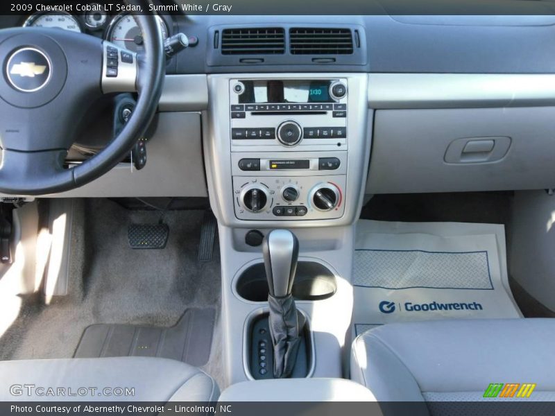 Summit White / Gray 2009 Chevrolet Cobalt LT Sedan