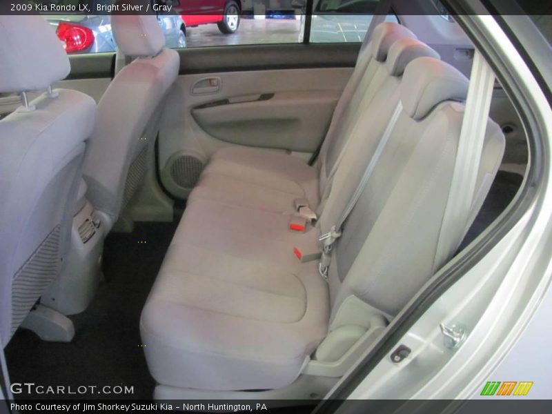 Bright Silver / Gray 2009 Kia Rondo LX