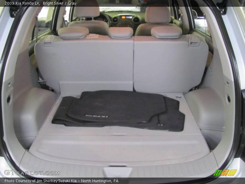 Bright Silver / Gray 2009 Kia Rondo LX