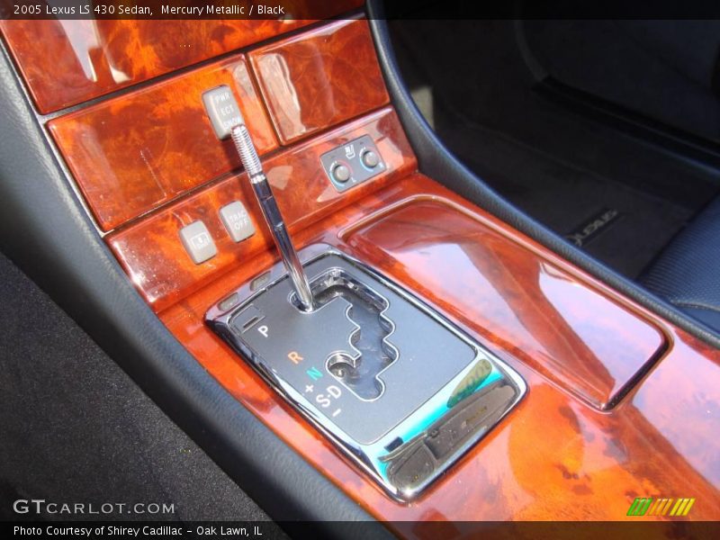 Mercury Metallic / Black 2005 Lexus LS 430 Sedan
