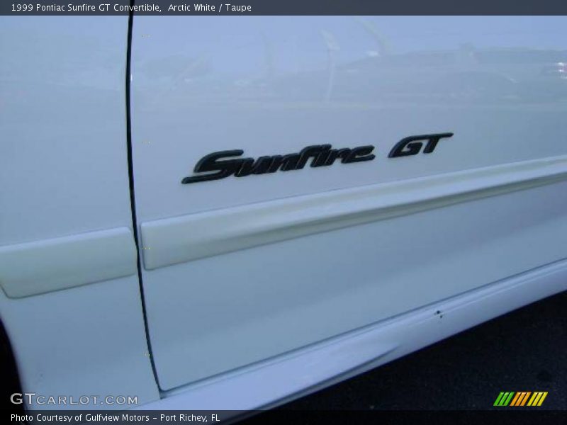 Arctic White / Taupe 1999 Pontiac Sunfire GT Convertible