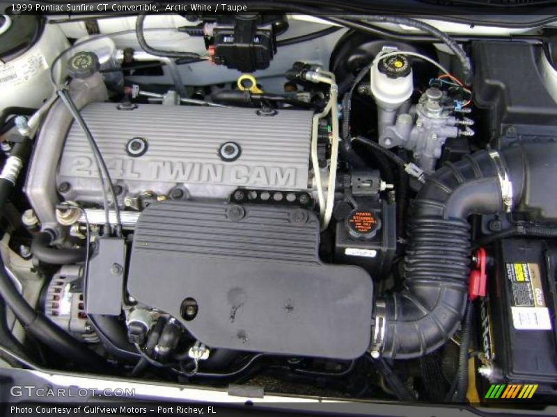 Arctic White / Taupe 1999 Pontiac Sunfire GT Convertible