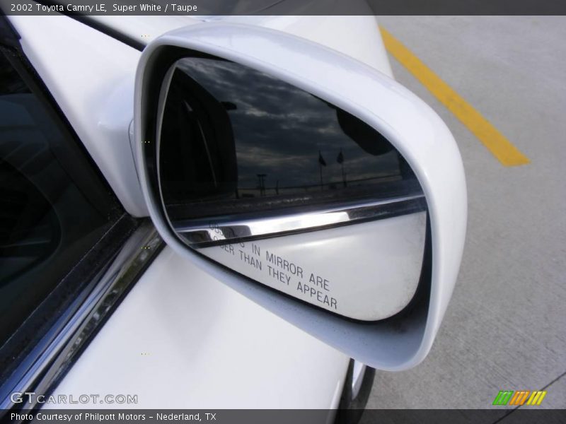 Super White / Taupe 2002 Toyota Camry LE