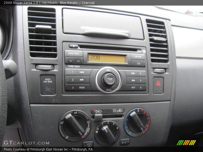 Blue Metallic / Charcoal 2009 Nissan Versa 1.8 S Hatchback