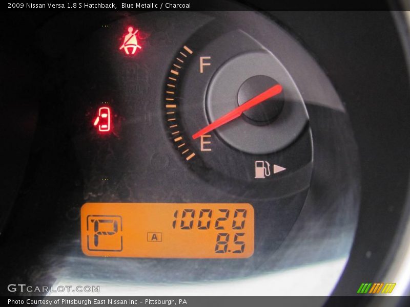 Blue Metallic / Charcoal 2009 Nissan Versa 1.8 S Hatchback