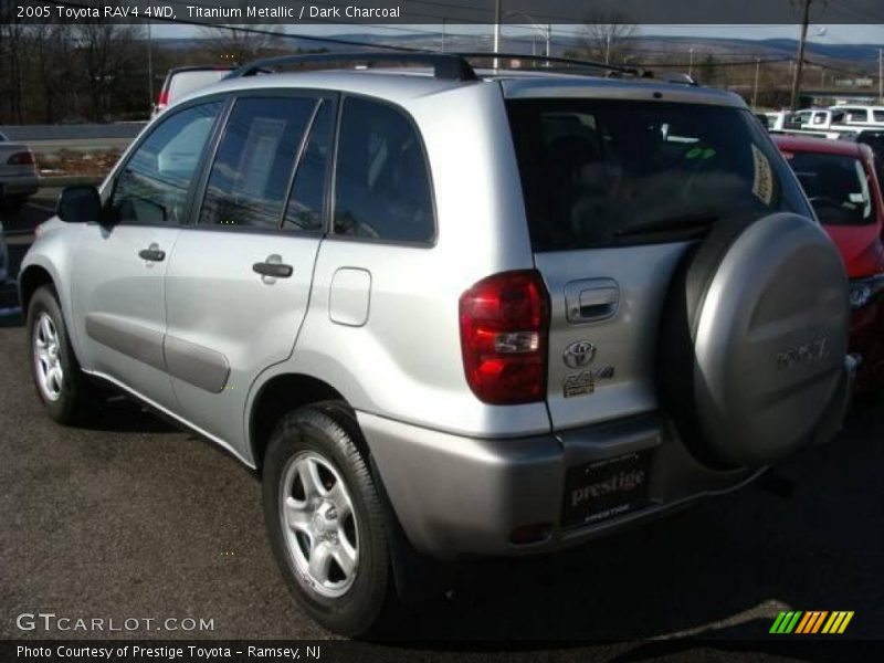 Titanium Metallic / Dark Charcoal 2005 Toyota RAV4 4WD