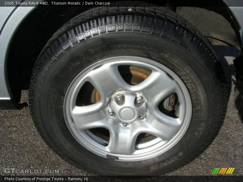 Titanium Metallic / Dark Charcoal 2005 Toyota RAV4 4WD