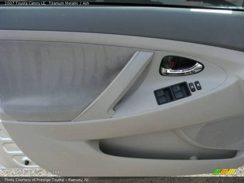 Titanium Metallic / Ash 2007 Toyota Camry LE