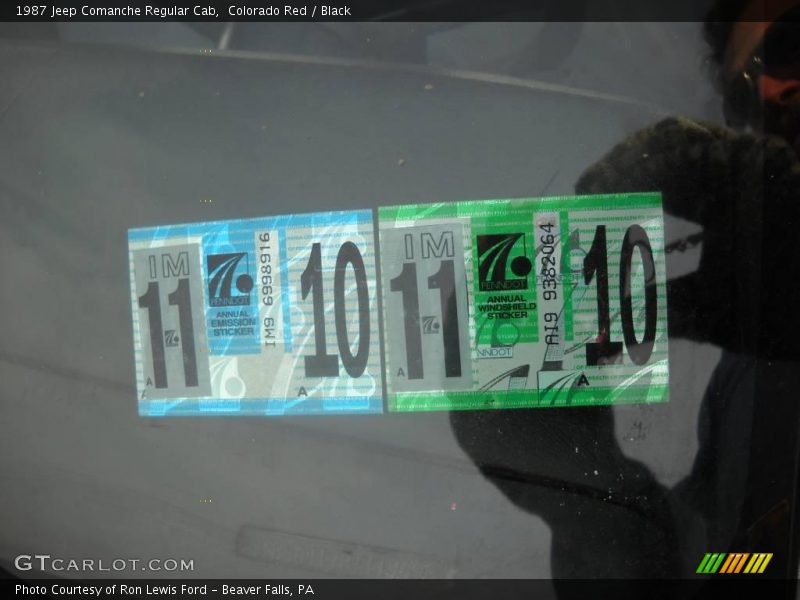 Colorado Red / Black 1987 Jeep Comanche Regular Cab