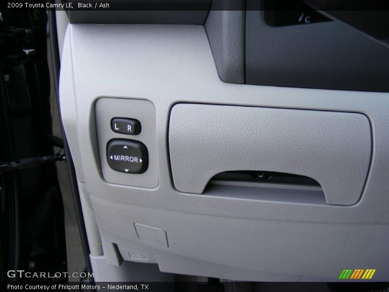 Black / Ash 2009 Toyota Camry LE