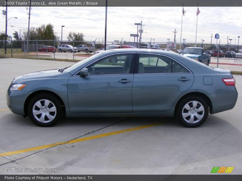 Aloe Green Metallic / Bisque 2009 Toyota Camry LE