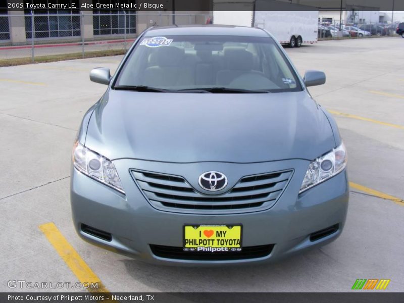 Aloe Green Metallic / Bisque 2009 Toyota Camry LE