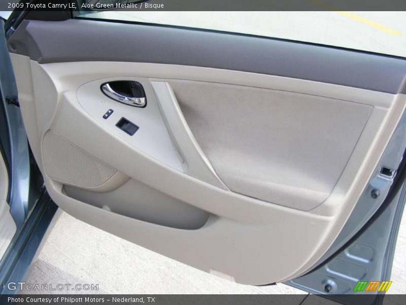 Aloe Green Metallic / Bisque 2009 Toyota Camry LE